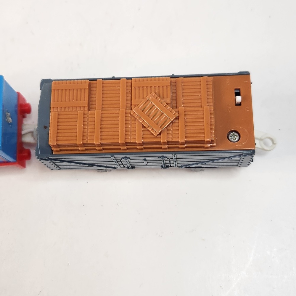 Thomas The Train Trackmaster Motorized Engine Cargo Car 2009 Mattel Works PVC - Picture 5 of 10
